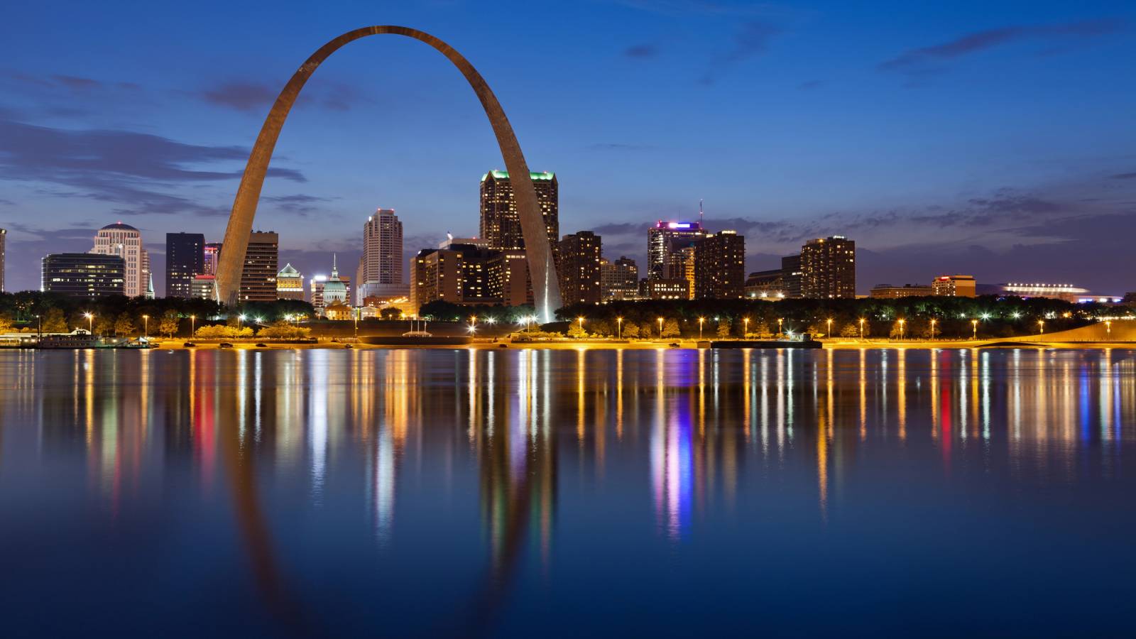 The St. Louis skyline at night