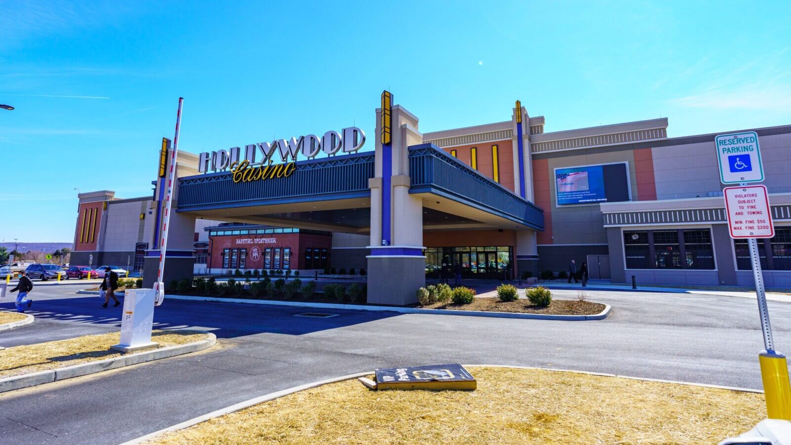 hollywood casino pa