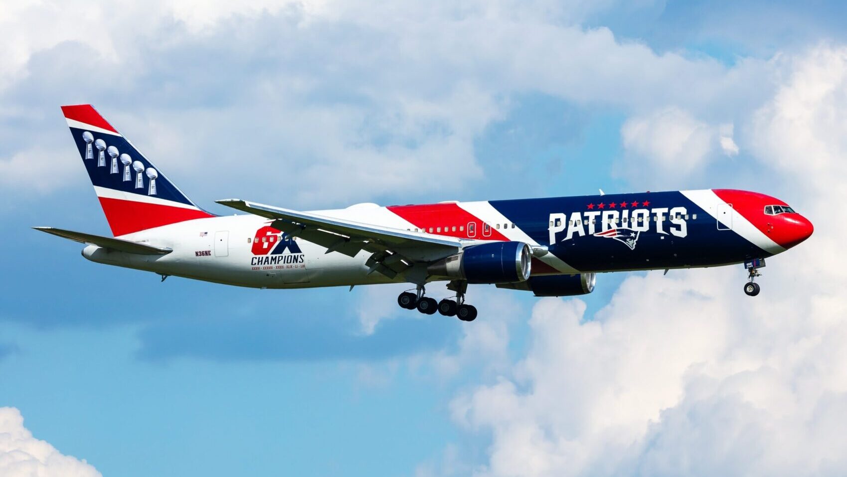 patriots plane